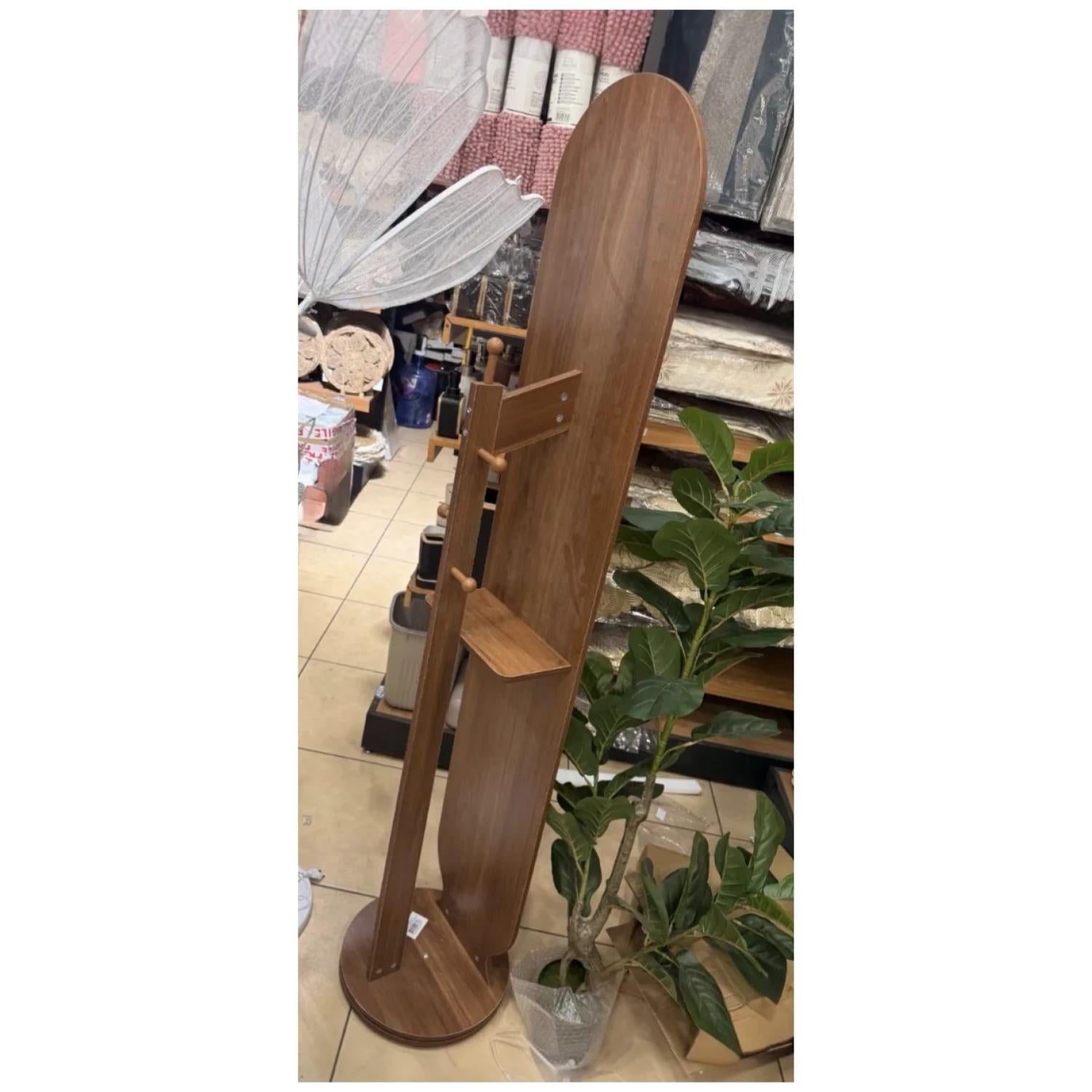 Espejo de Cuerpo Completo 360° con Perchero y Repisas